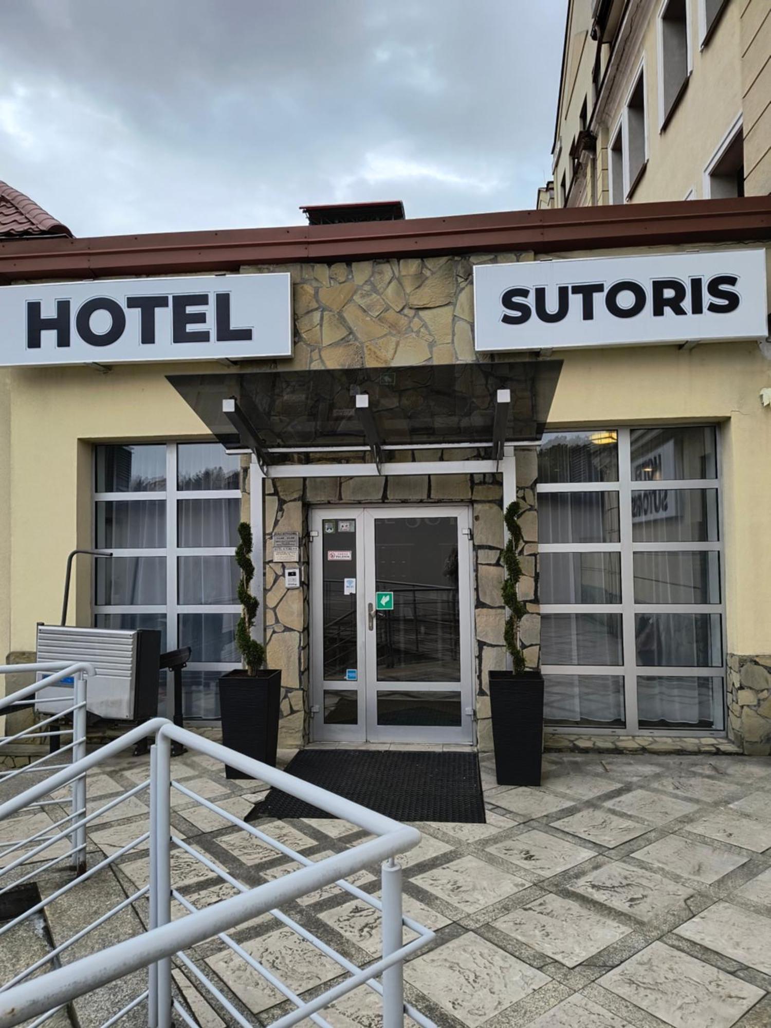 Apart Hotel Sutoris Bochnia Zewnętrze zdjęcie