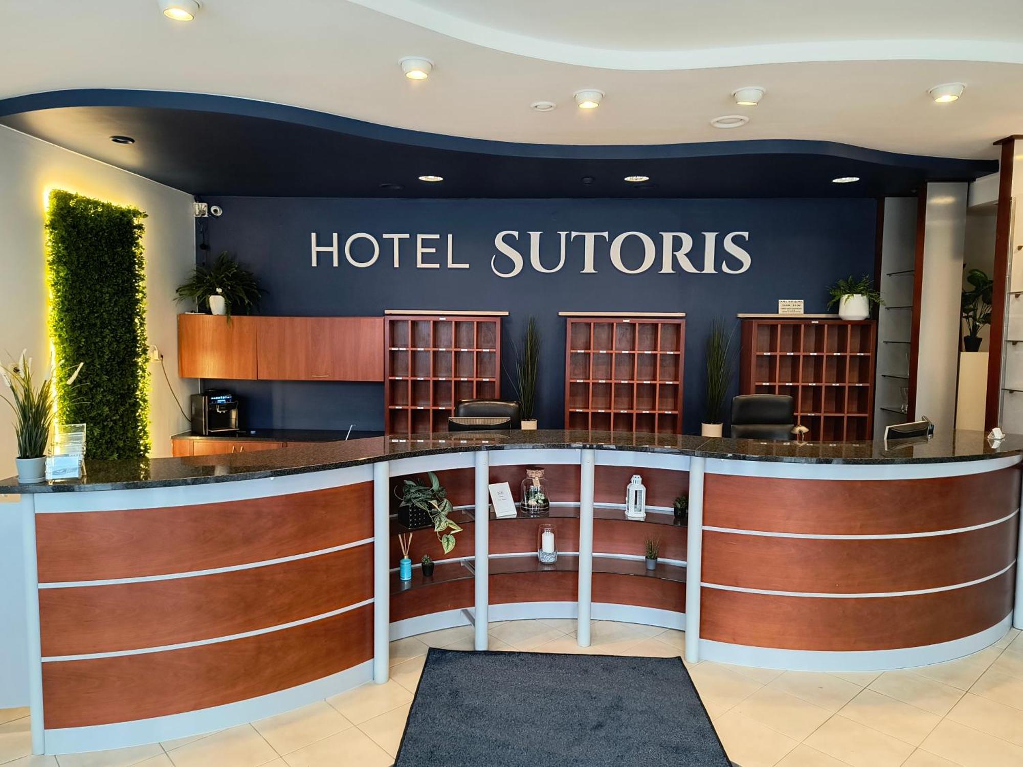 Apart Hotel Sutoris Bochnia Zewnętrze zdjęcie